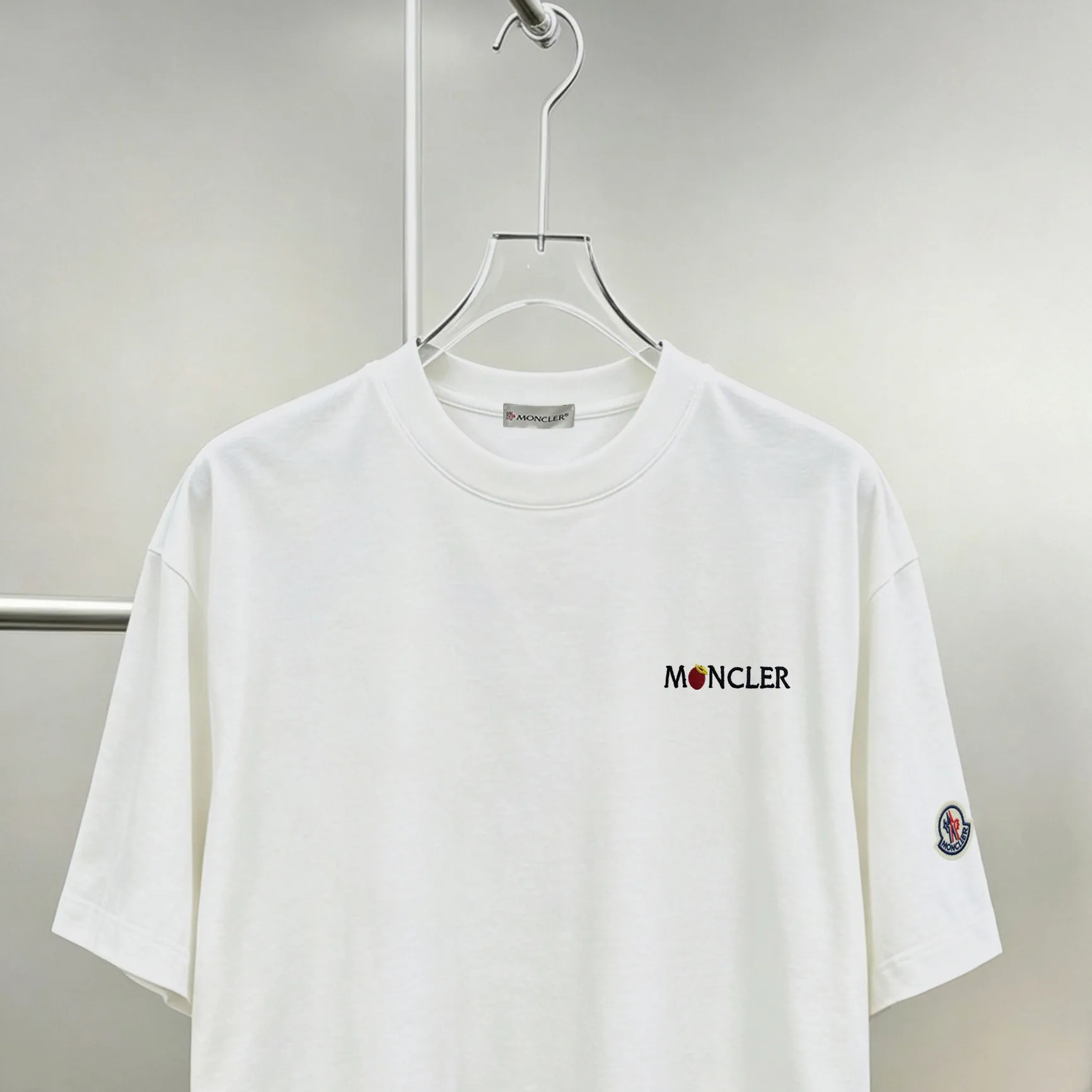 moncle～ logo 《 》7a tee ， Same Style ， : Black White Coffee Brown Size：S（90-130 ） M（125-150 ） L（135-165 ） XL（160-190 ） XXL（185-220 ）